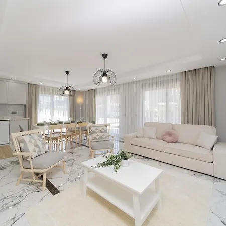 Flat W Pool And Balcony 10 Min To Beach In Serik